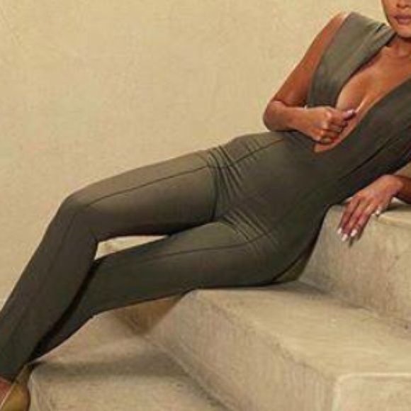 Deep V Plunge Fitted Night Out Date Night Jumpsuit in Blue Size Medium - Picture 2 of 7